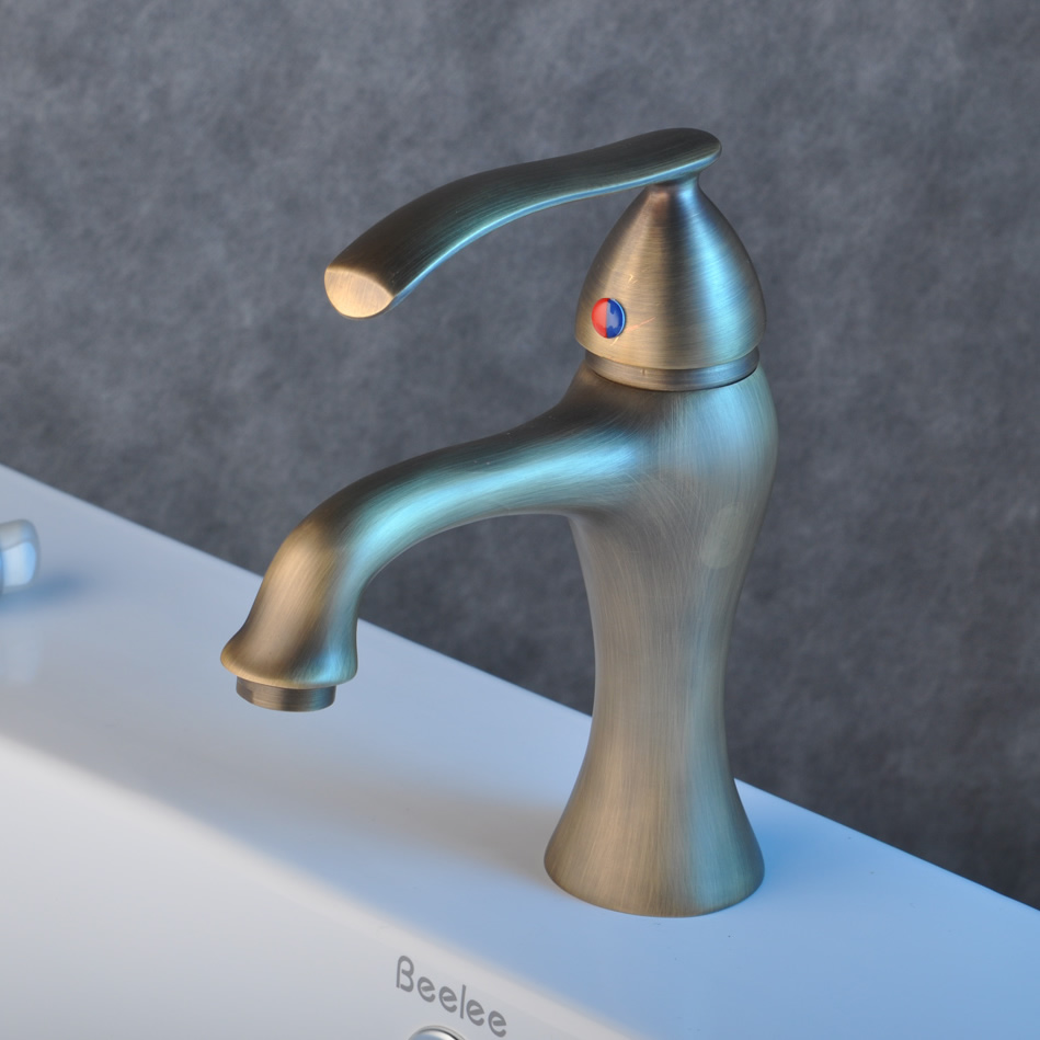 Classic Antique Brass Bathroom Sink Faucet T0413 Classic Antique Brass Bathroom Sink Faucet T0413