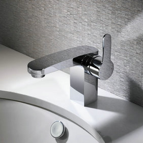 Contemporary Solid Brass Single Handle Bathroom Sink Faucet Chrome Finish T0558 Contemporary Solid Brass Single Handle Bathroom Sink Faucet Chrome Finish T0558