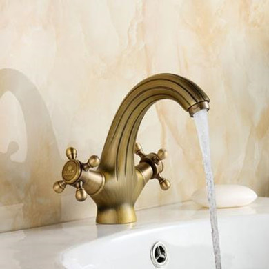 Antique Centerset Brass Bathroom Sink Faucet T0401A Antique Centerset Brass Bathroom Sink Faucet T0401A